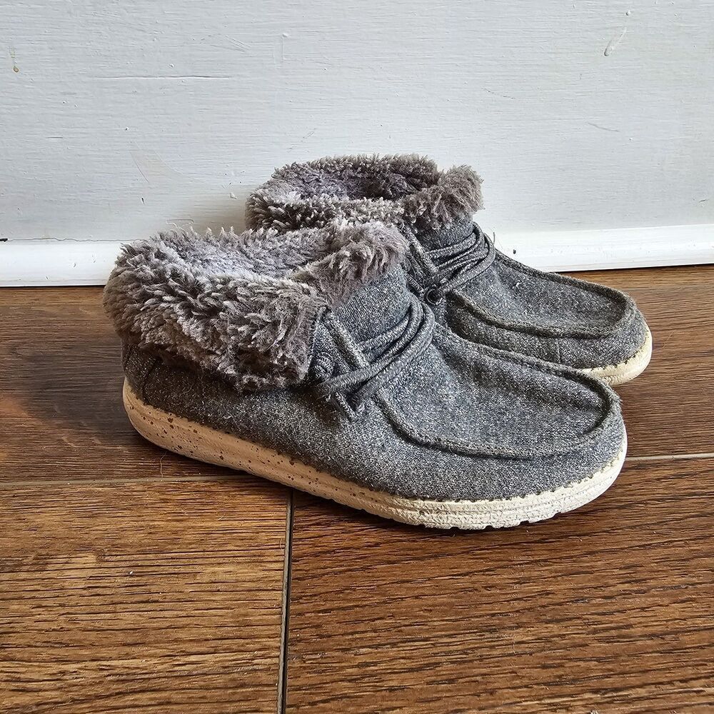 Hey‎ Dude Britt Youth Slip On Shoes Size 11 Fuzzy Hi Tops Booties